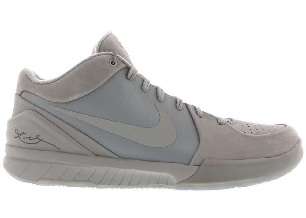 Kobe 4 Protro "Fade to Black"
